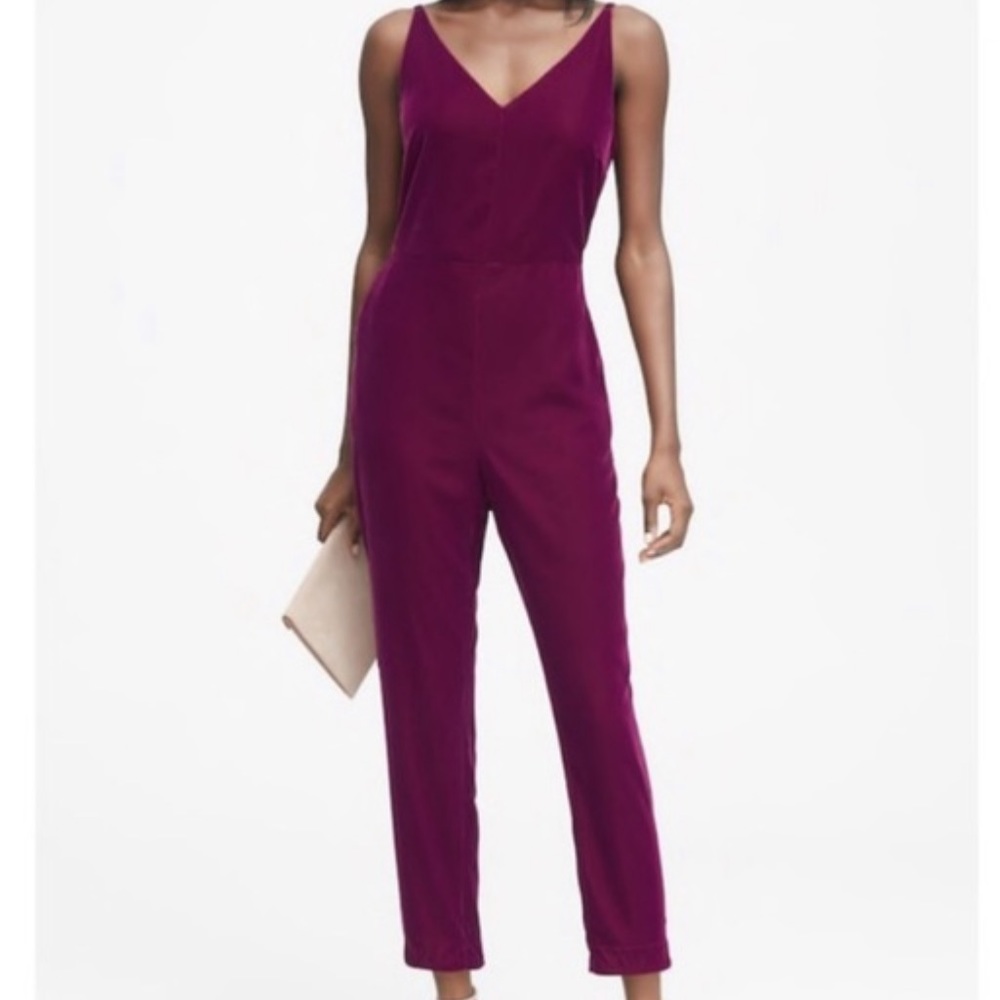 NWOT Banana Republic Sleeveless Velvet Jumpsuit 16